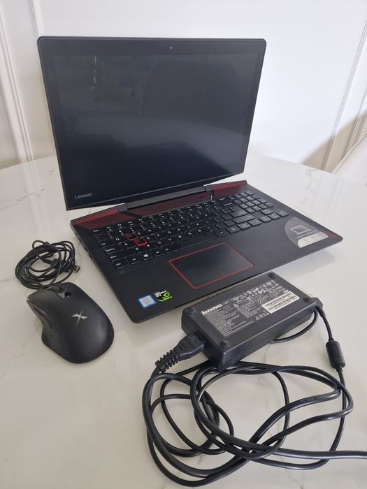 Laptop Lenovo Y720 INTEL i7 7700HQ 2.80GHz 1 512GB
