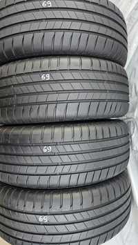 Bridgestone Turanza T005.   215/60/16.