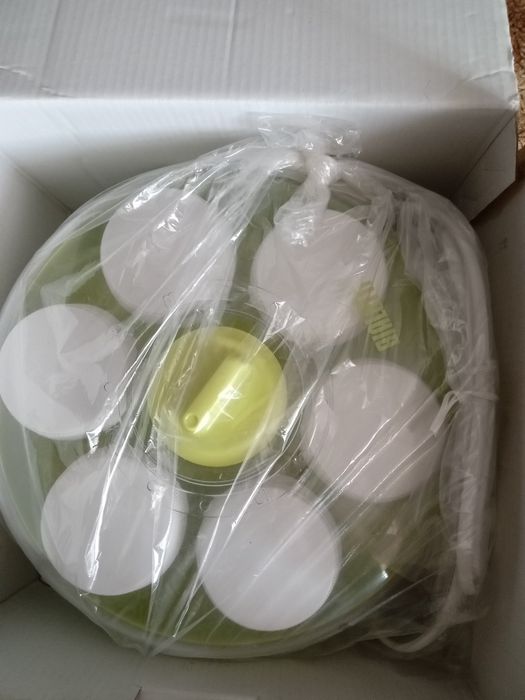 Продається йогуртниця