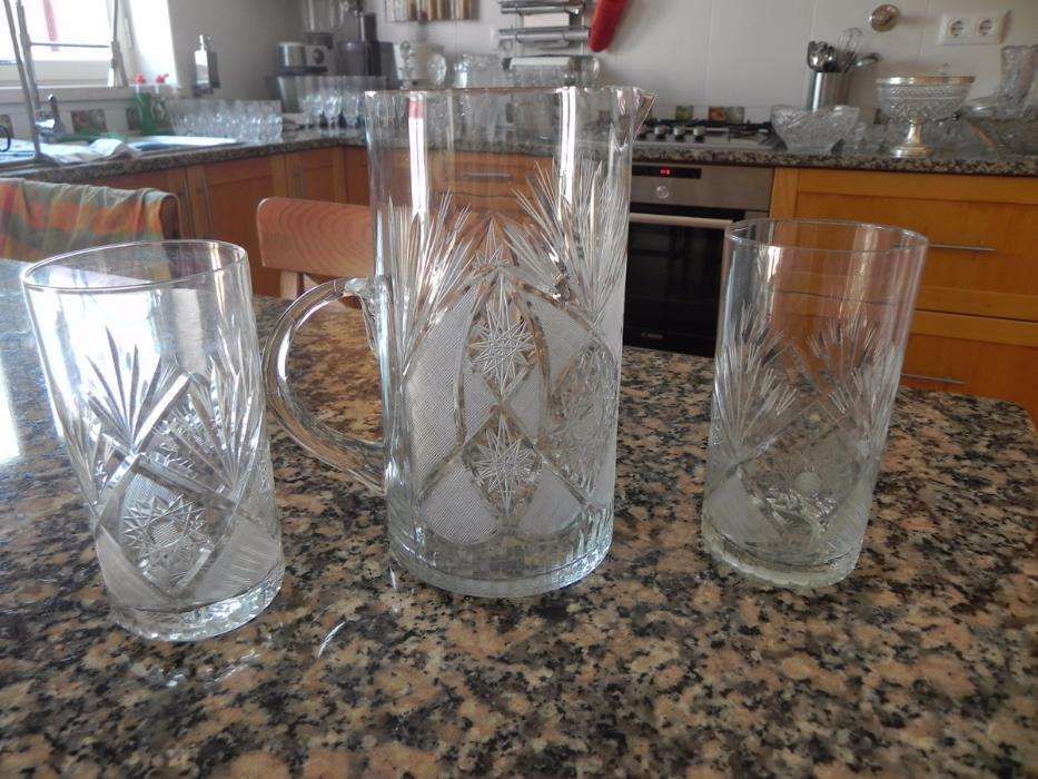 Conjunto antigo, Cristal de Boémia, jarro com pega e dois copos