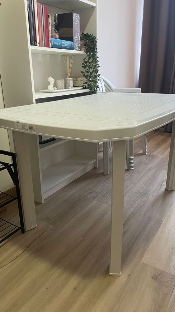 Conjunto mesa + 4 cadeiras