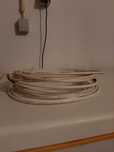 7 Cabos de rede, scart, antena, etc.