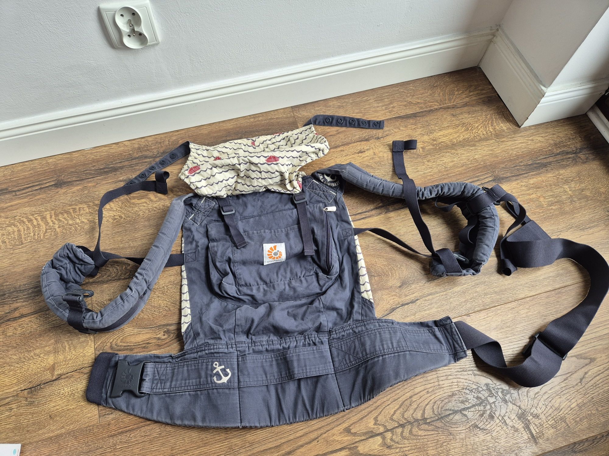 Ergobaby Baby Carrier BCANVYBT Nosidełko