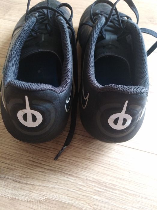 Buty, korki piłkarskie Nike Tiempo, 40,5