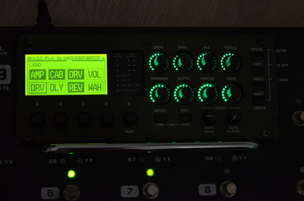 Fractal AX8 (hardcase + EV-1)