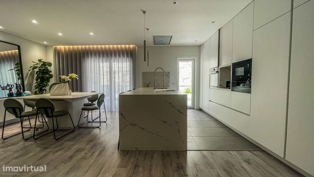 T3 Como Novo | Terraço Privativo | Zona Premium