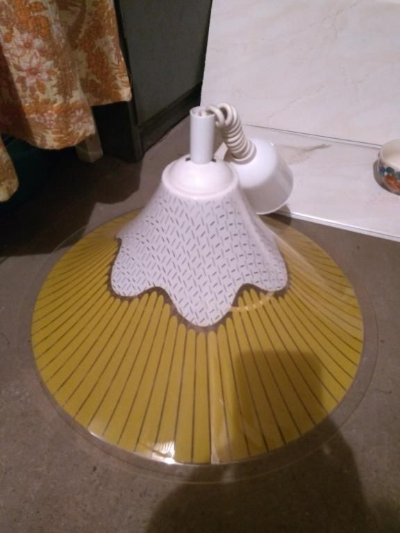 Lampa sufitowa do kuchni