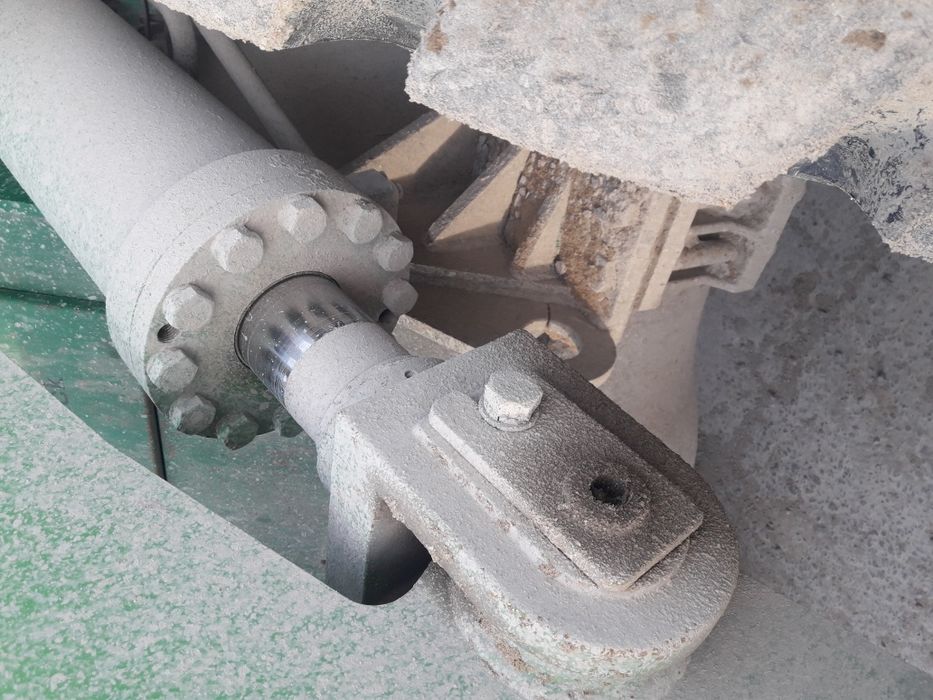 Продам Фронтальный погрузчик ОБМЕН.