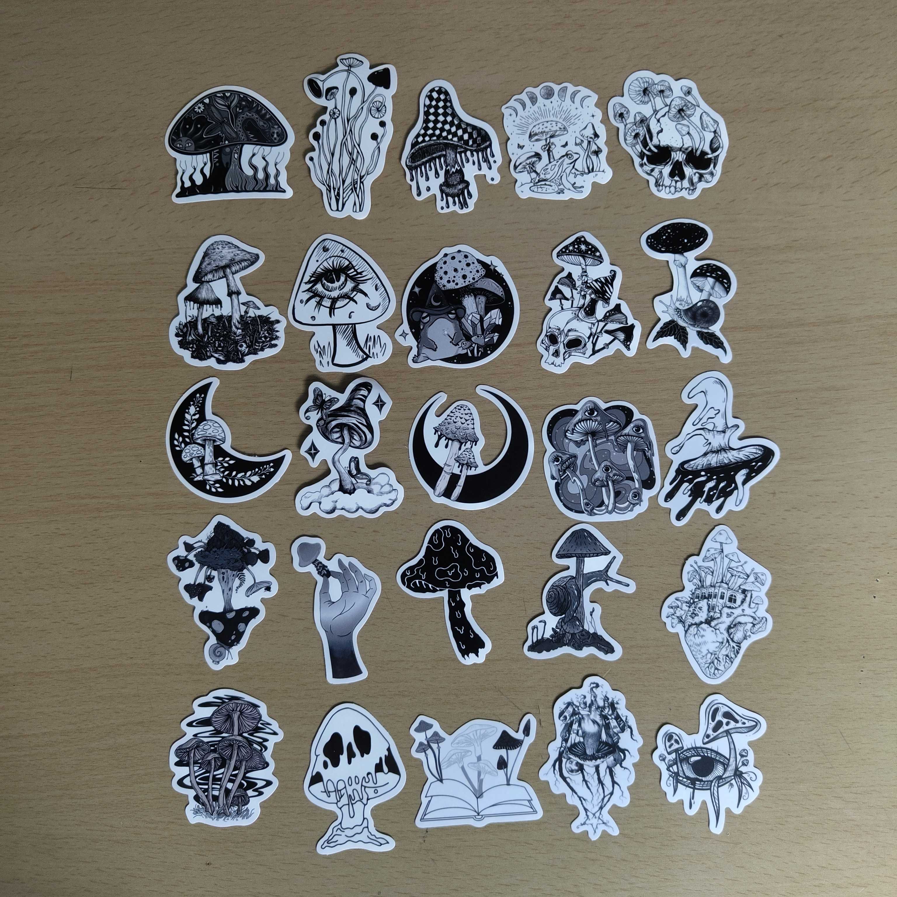 50 Autocolantes Stickers Sweet Dark
