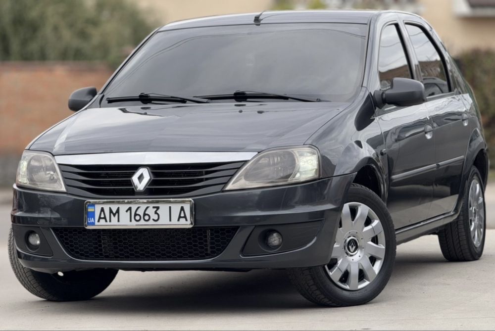 Renault logan 2010р 93тис пробіг гарний стан