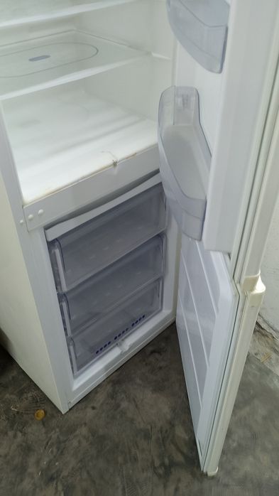 Продам холодильник