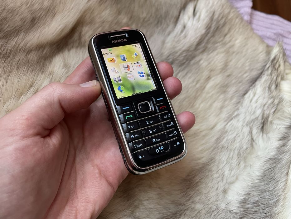 Telefon Nokia 6233