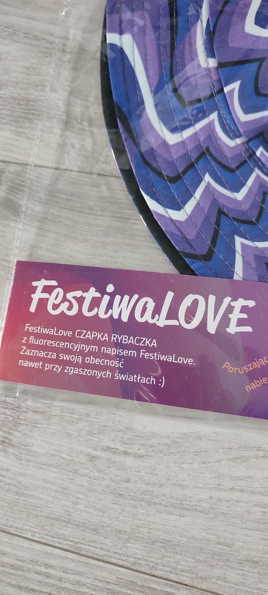 Czapka rybacka kolorowa festiwal Love psycho fluorescencyjny napis