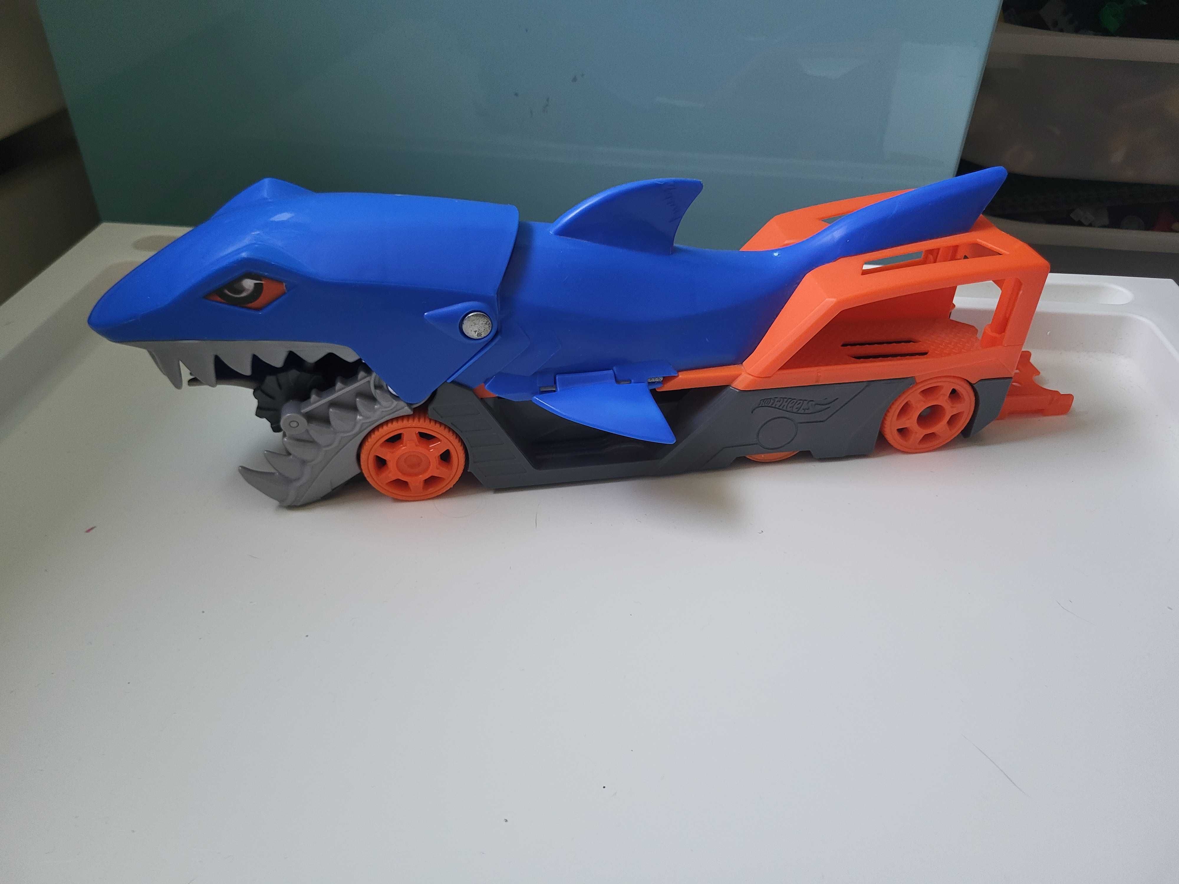 Rekin hot wheels