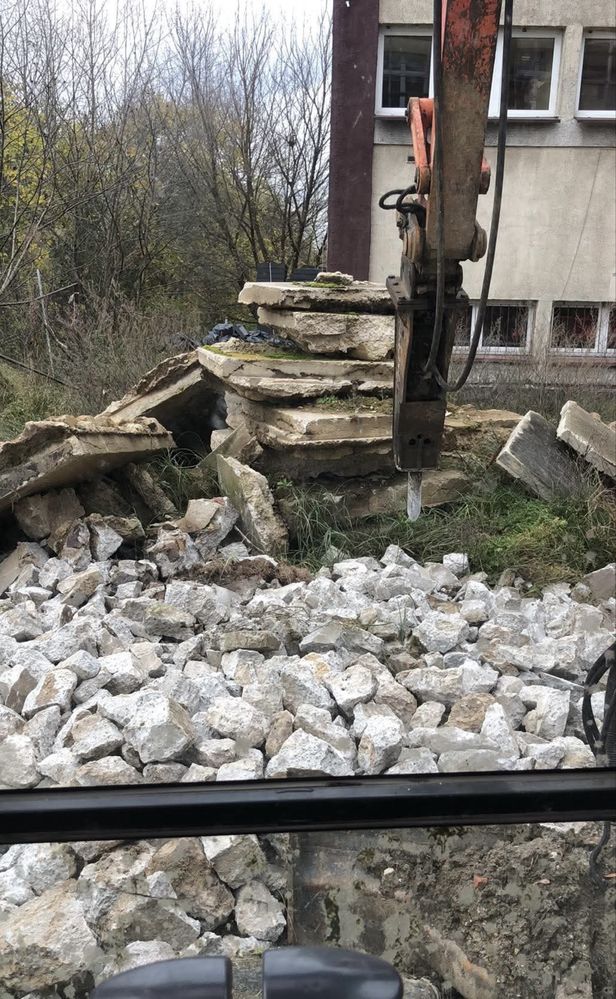 Wynajem minikoparki z operatorem