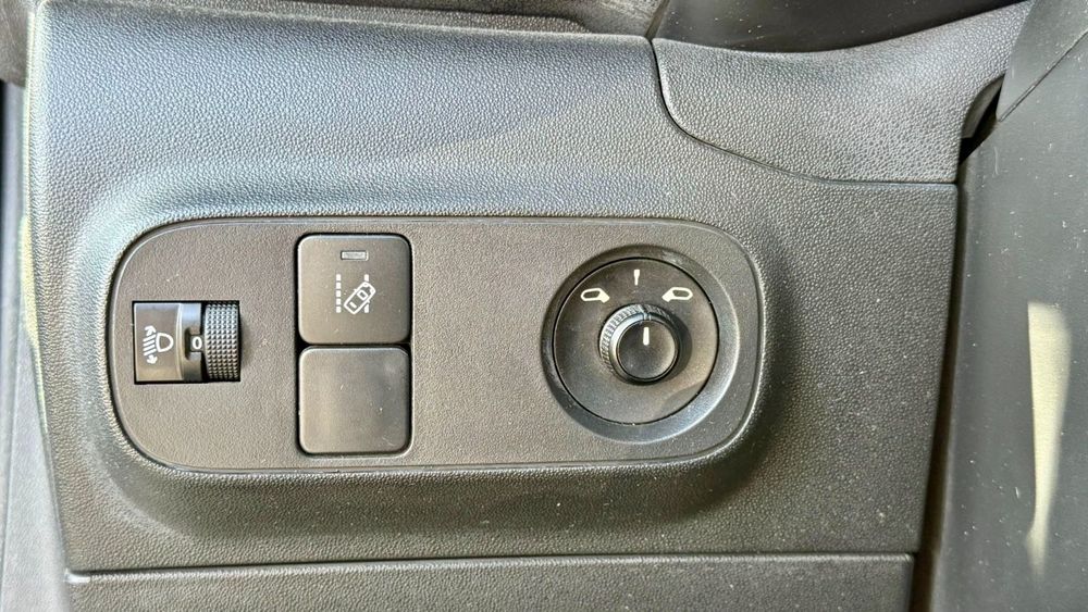 Citroen C3 1.2 SHINE 53.000 Kms