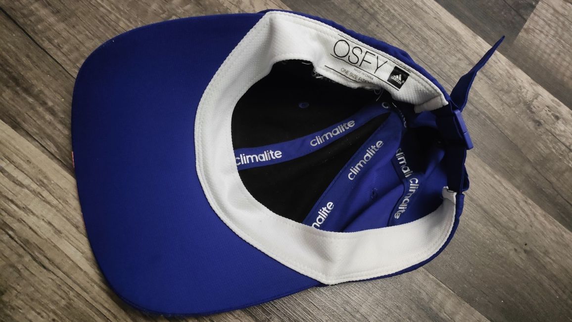 czapka z daszkiem ADIDAS OSFY w super stanie