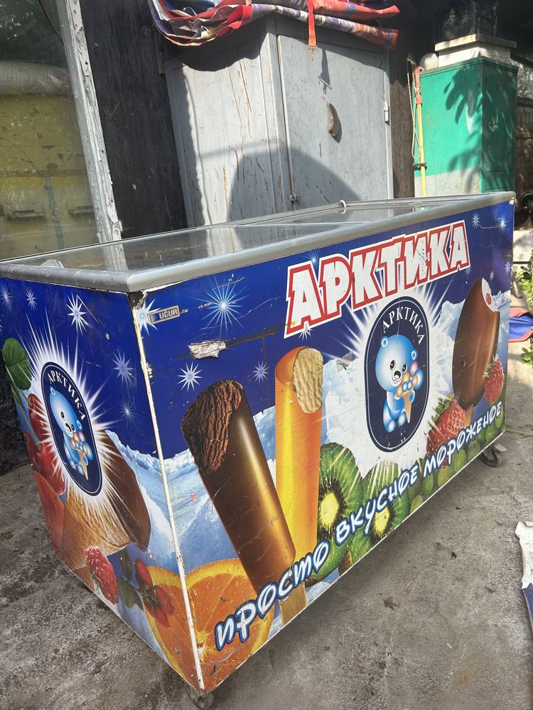 Морозильний ларь