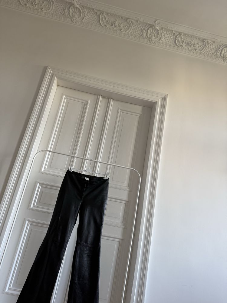 H&M Studio Leather Trousers - spodnie ze skóry.