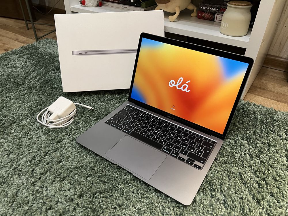 Macbook air m1 8/256