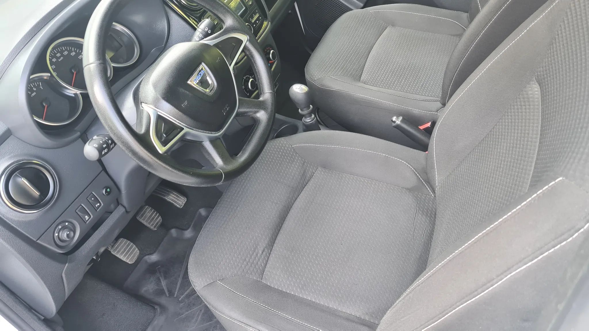 Dacia Dokker Salon Polska, Bogate wyposażenie FV 23%