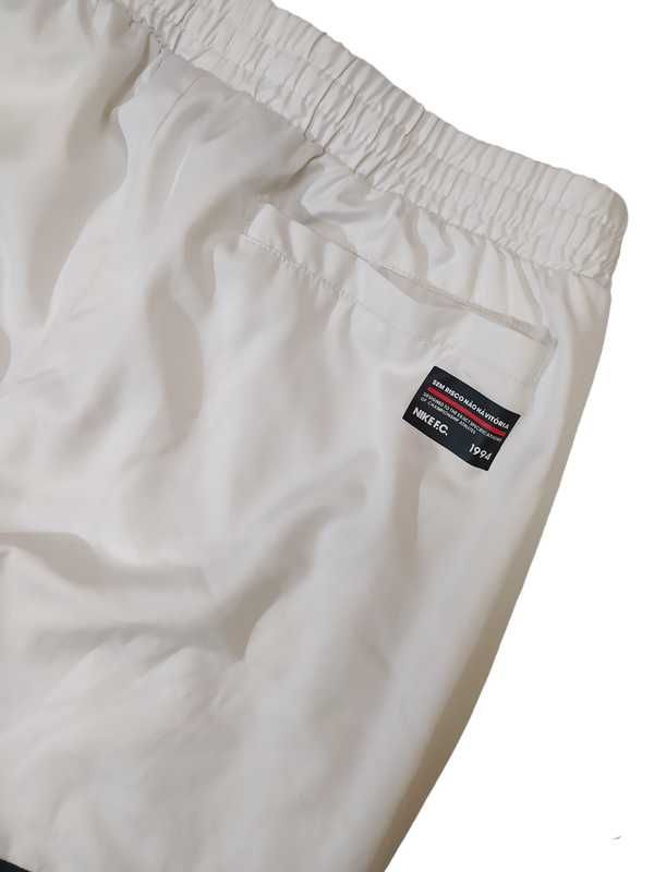 Штани спортивні Nike FC TRK Pant W (AQ1277-100) S