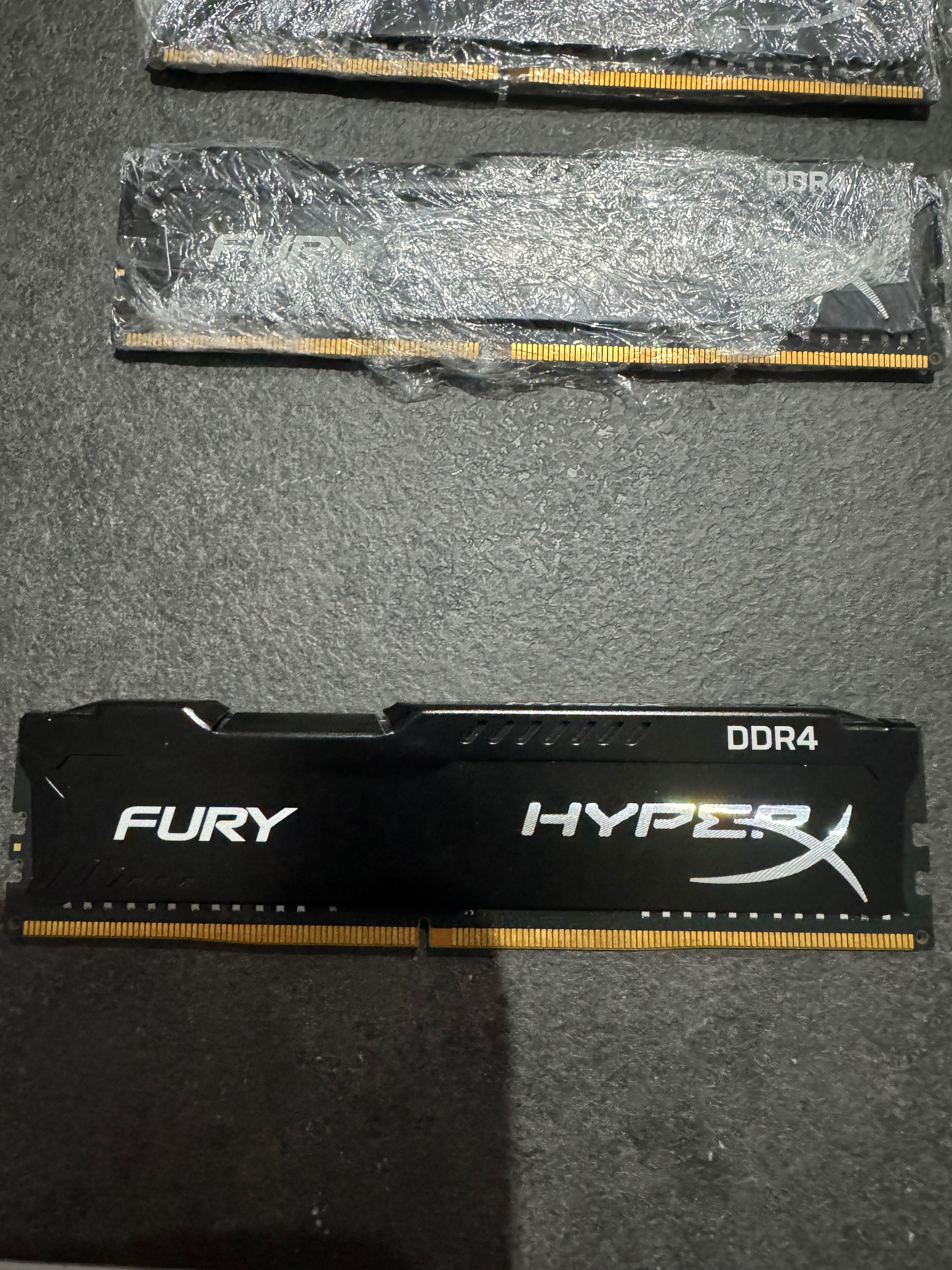 Продам оперативну память Kingston HyperX Fury DDR4 4Gb
