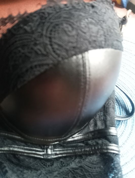 Бюстгальтер з еко шкіри сексі