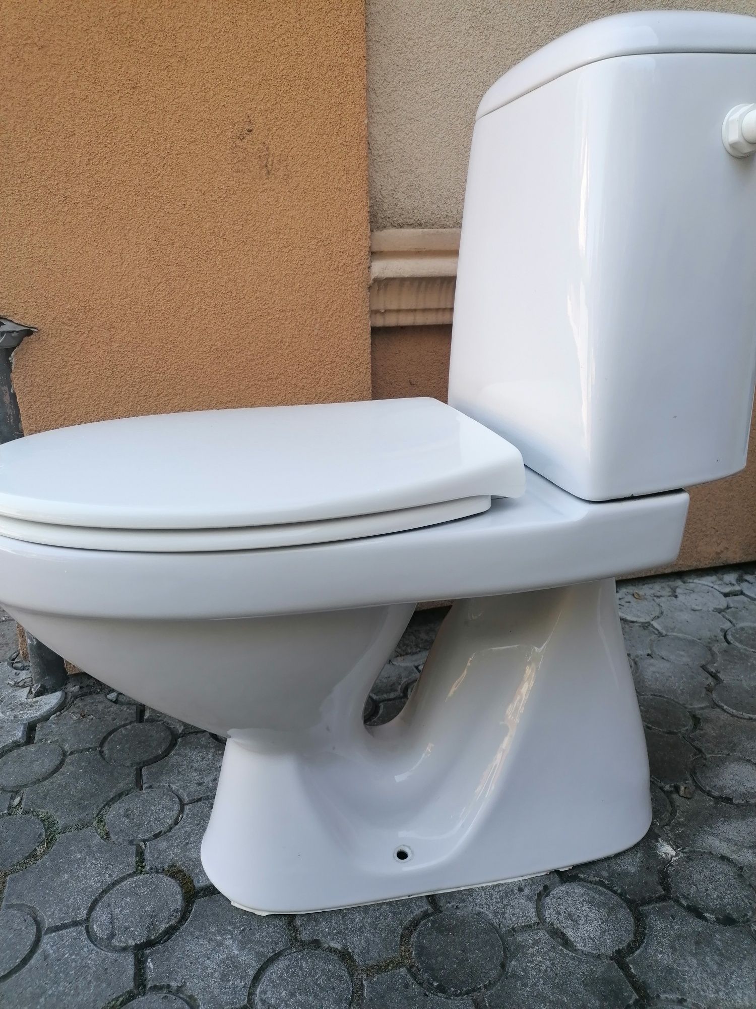 WC kibelek w bardzo dobrym stanie