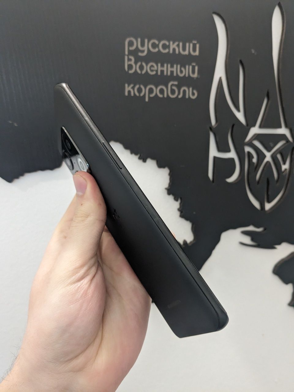 OnePlus 10 Pro Volcanic Black 8/128gb Neverlock Гарний стан!