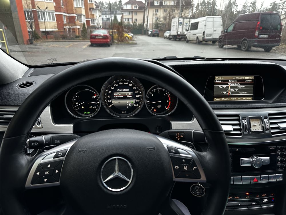 Аренда Mercedes-Benz E200