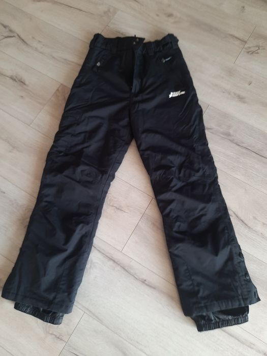 Spodnie zimowe narciarskie  na 11-12 lat.
