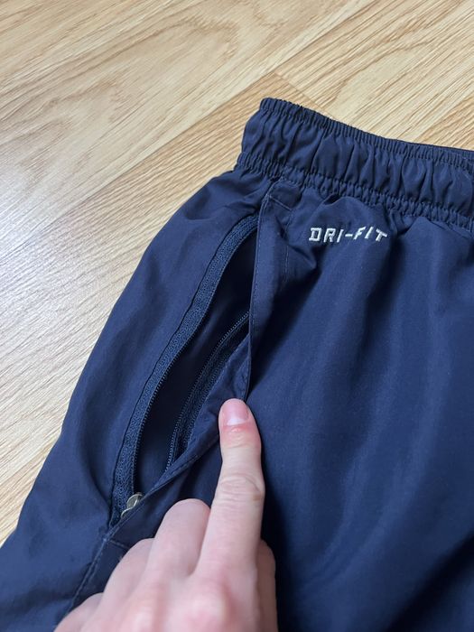 Чоловічі спортивні штани   Nike оригіна(розмір M)