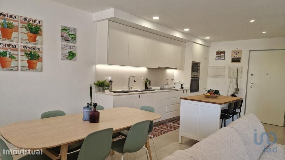 Apartamento T2 em Atouguia da Baleia de 90,00 m2