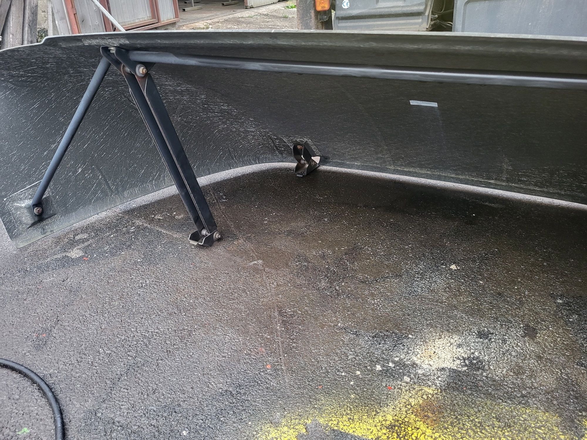 Spoiler dachowy man L2000 Le2000