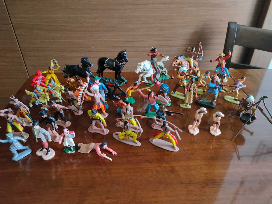 Żołnieżyki PRL, Elastolin i inne komplet