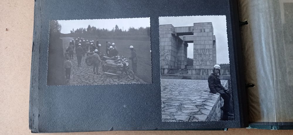 Album ze zdjęciami PRL motoryzacja, miasta, pomniki