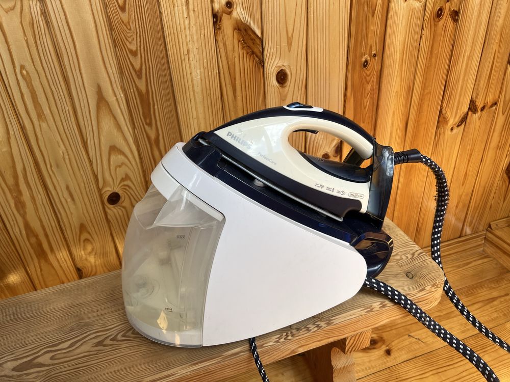 Праска з парогенератором Philips PerfectCare gs9920