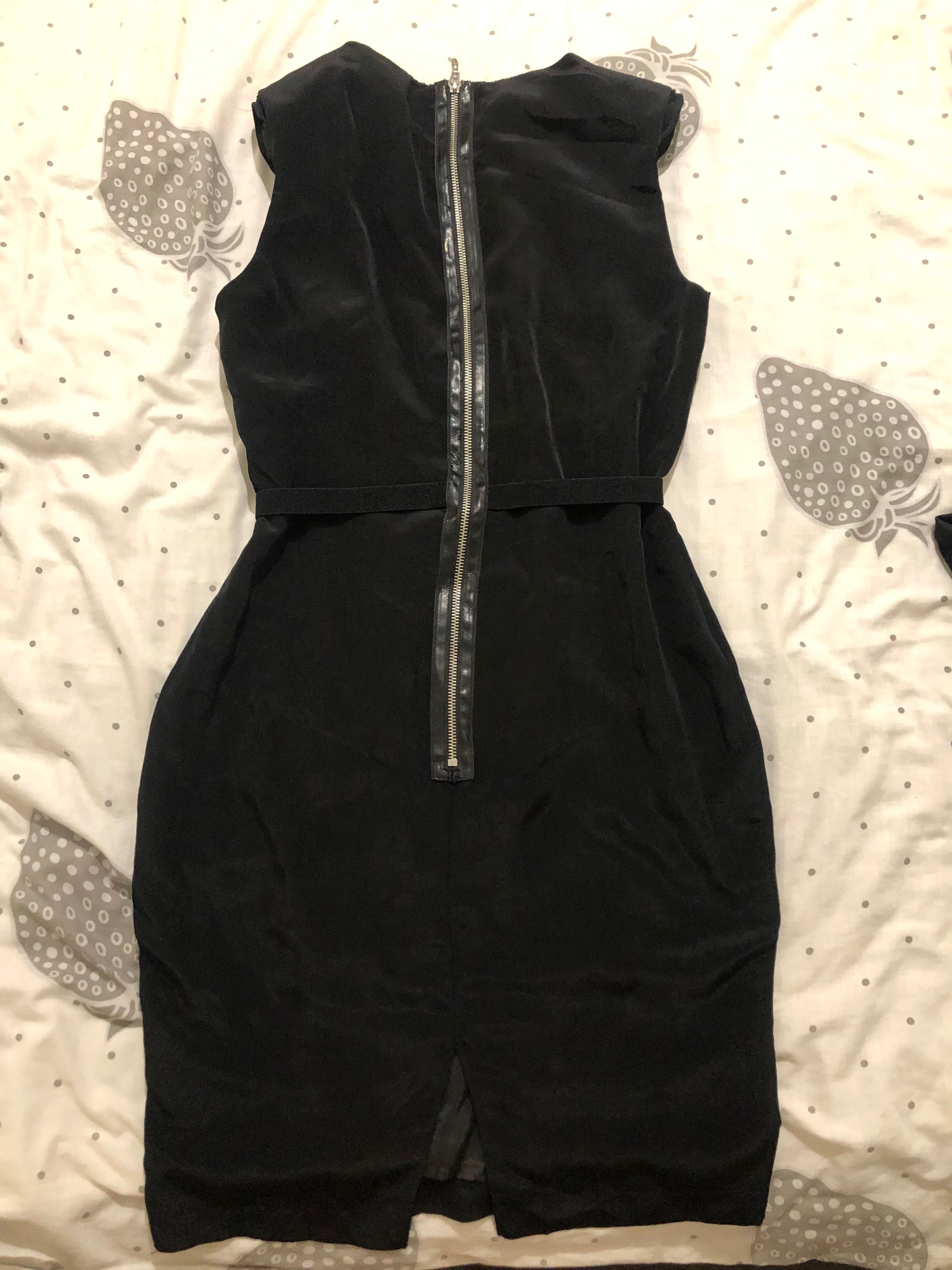 Платье черное, размер М