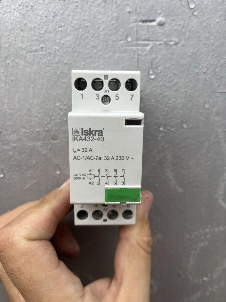 Модульный конактор Iskra IKA432-40