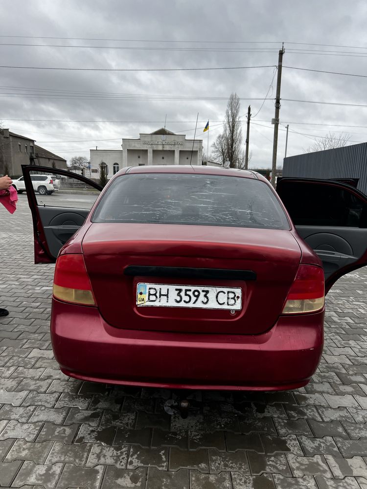 Продам автомобиль Chevrolet Aveo T200