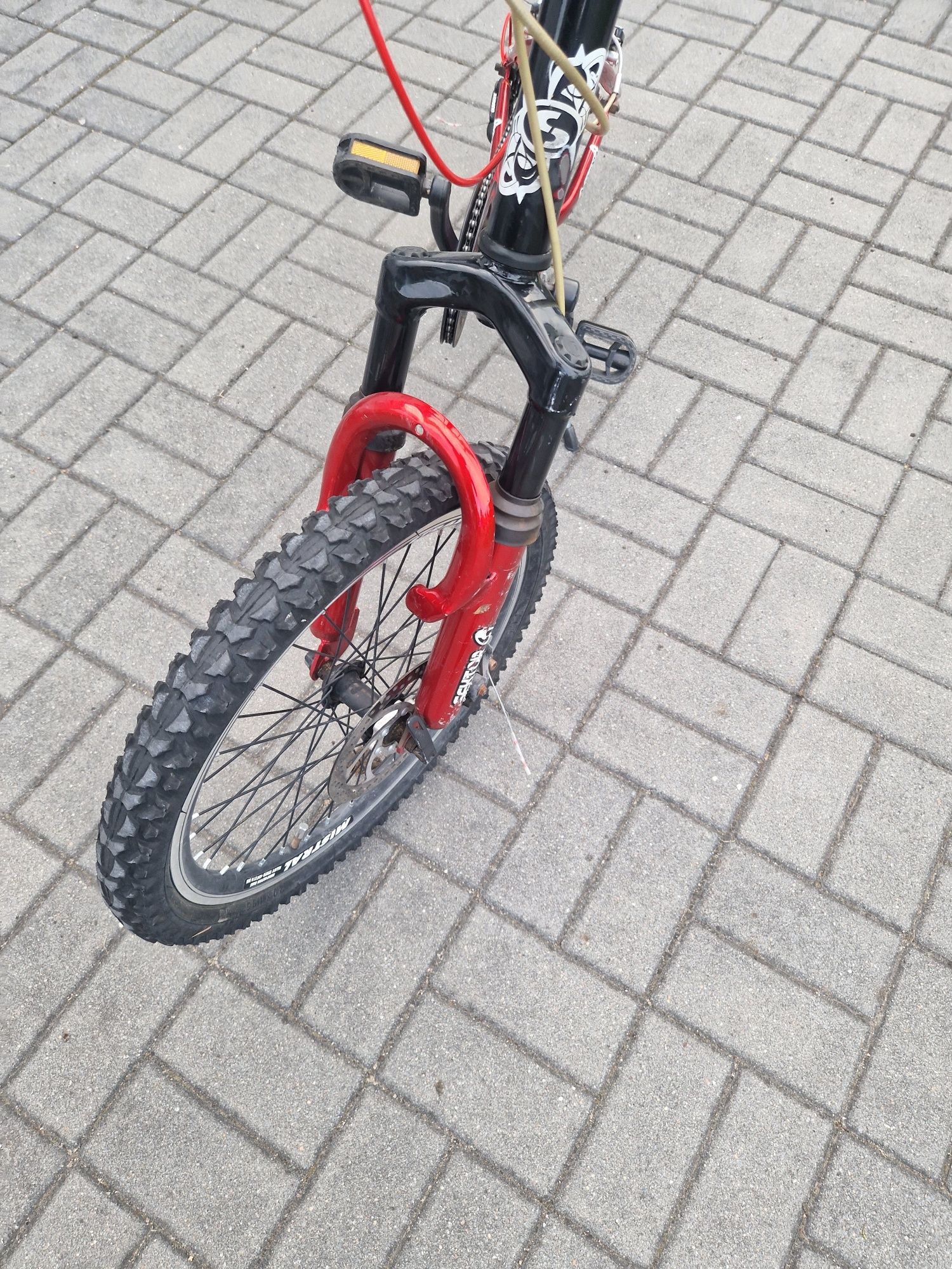 Rower dzieciecy 20" amortyzator hamulec tarczowy przerzutki
