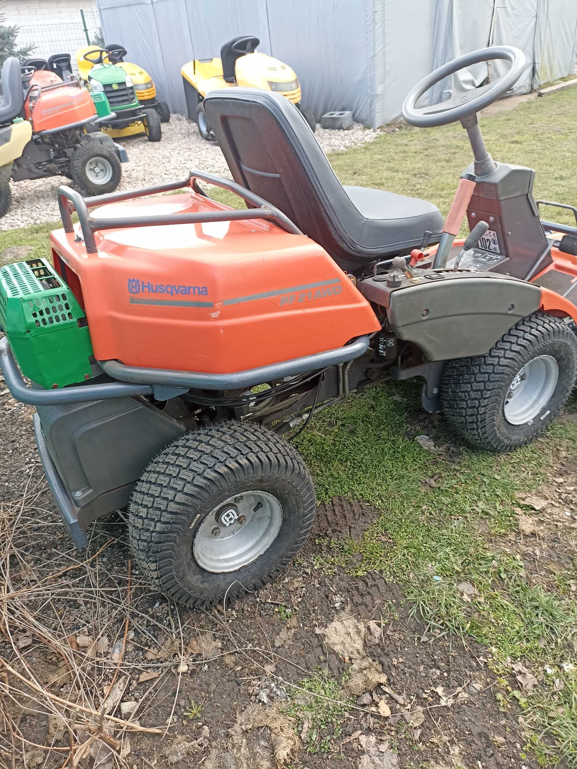 Kosiarka traktorek Husqvarna 4x4 AWD 22hp kawasaki proflex