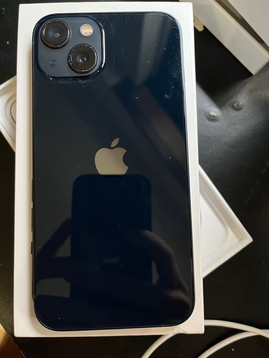 iPhone 13 128GB marcas de uso