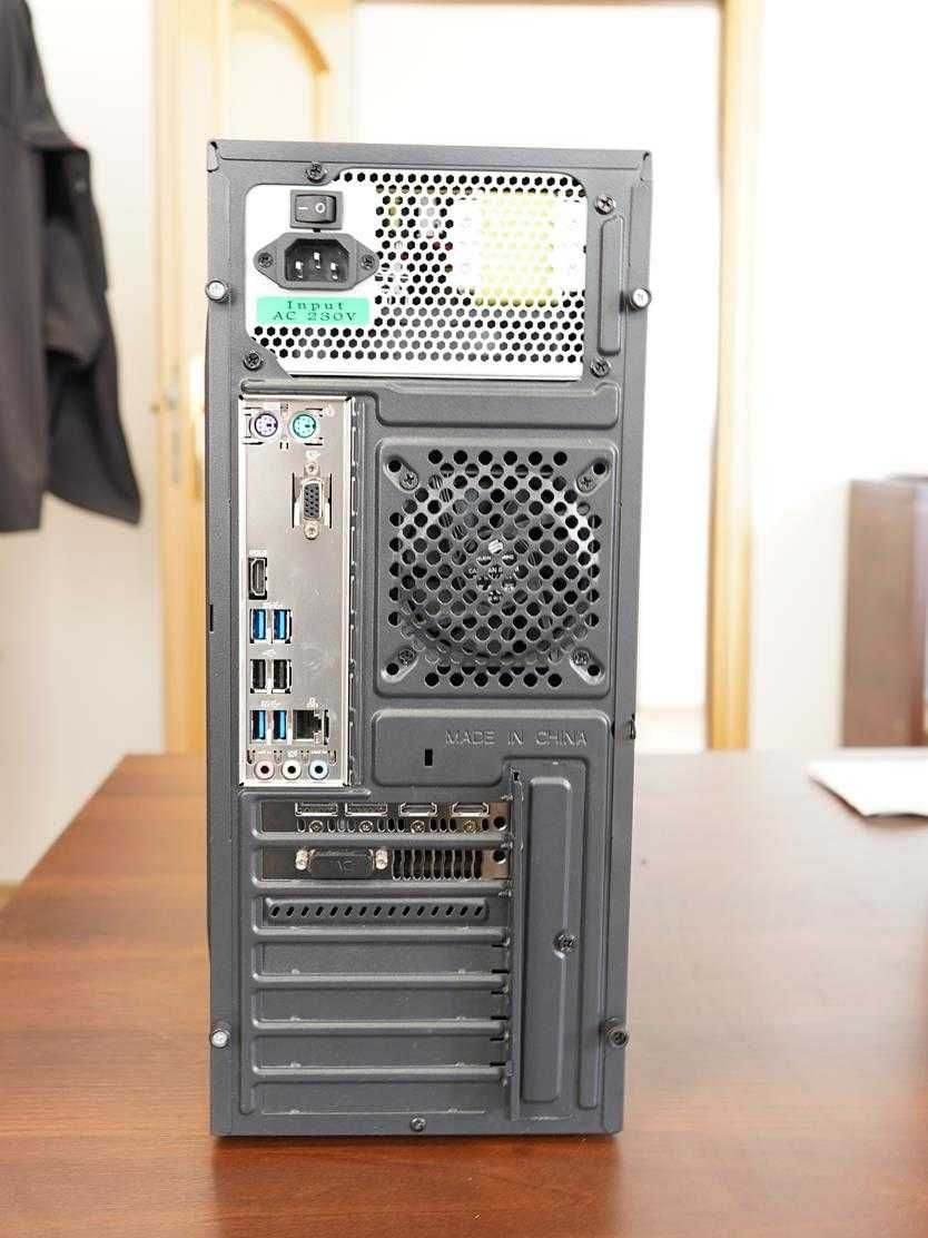 Komputer stacjonarny ARMIS 8GB RAM, 240GB SSD, procesor AMD RYZEN