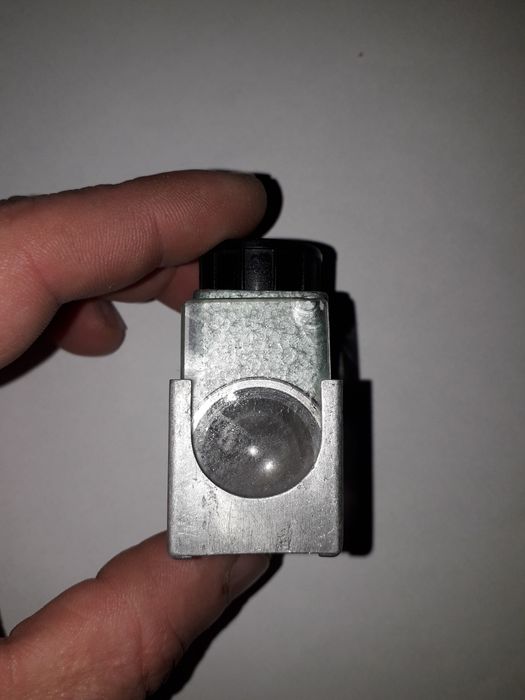 Деталь для микроскопа