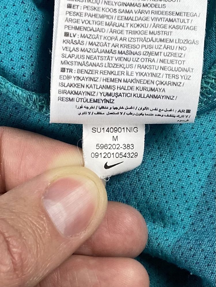 Nike dri-fit футболка M размер спортивная бирюзовая оригинал