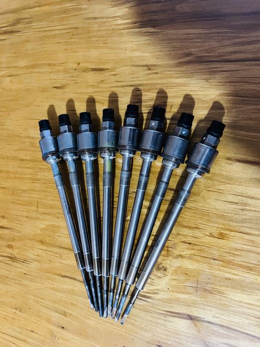 Свічка накалу з датчиком тиску Opel Insignia 2.0 AstraJ Zafira C свеча