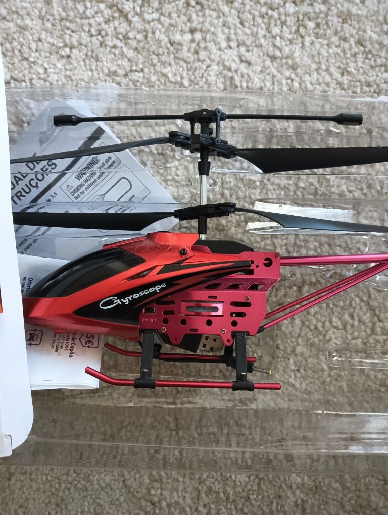 Helicóptero RC Xceler8 Hurricane Surfer NOVO!