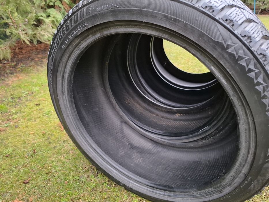 Продам шини комплект